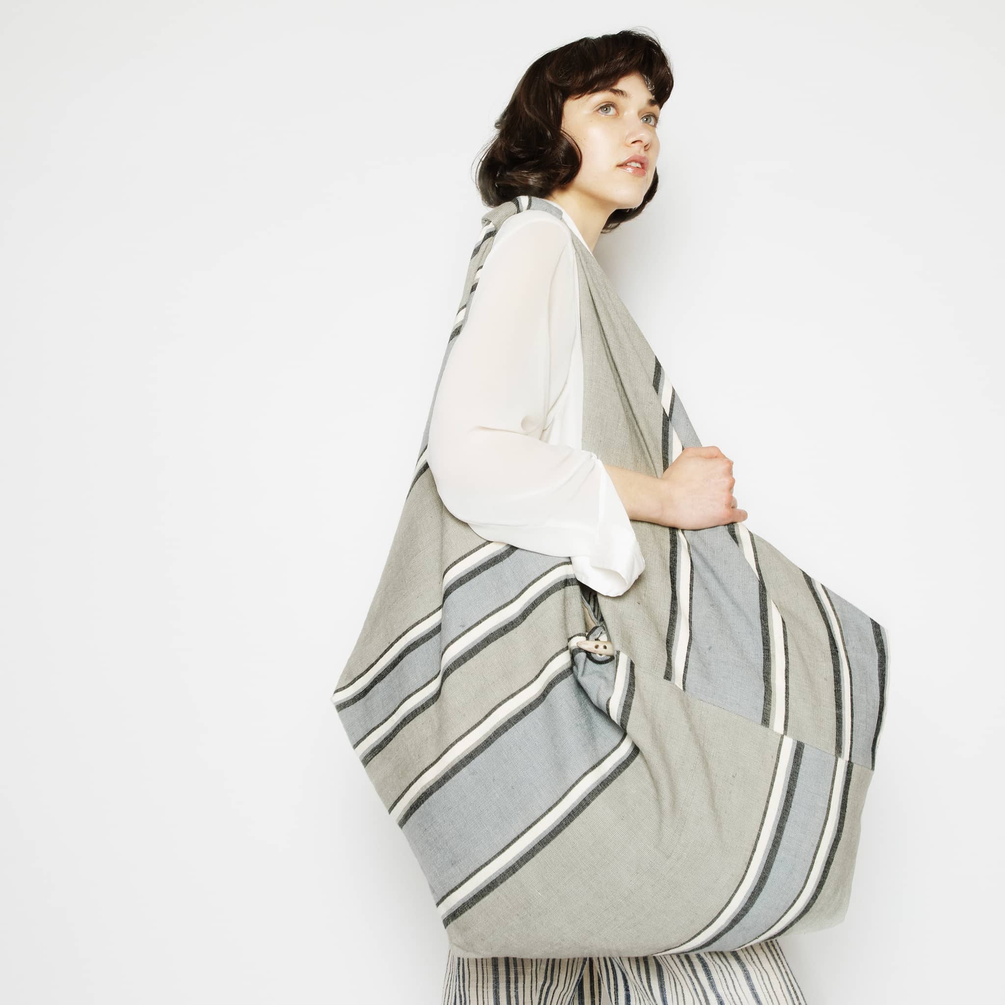 Handwoven XL Shopper Hobo Bag in Grey by ABURY Collection