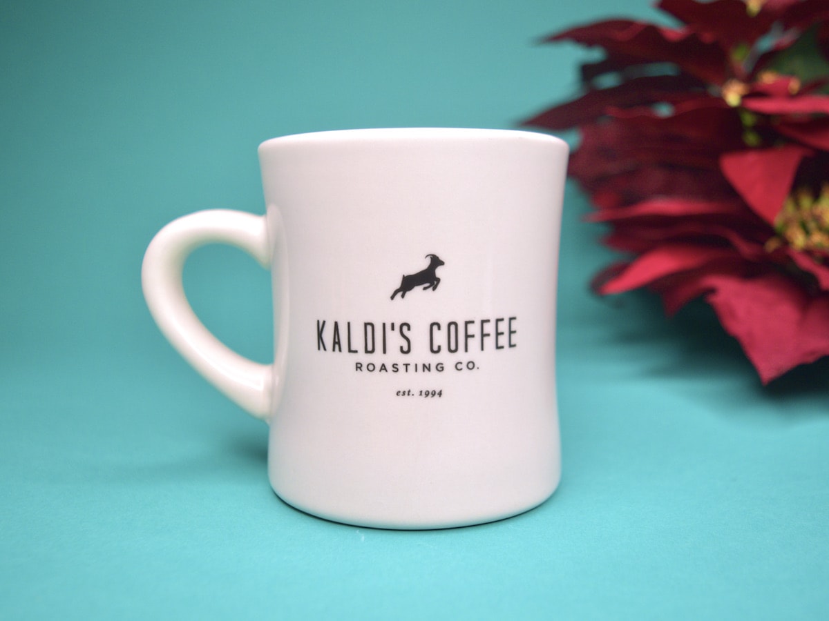 https://cdn.shopify.com/s/files/1/0187/0338/files/Diner_Mug_Holiday_1.jpg?v=1636481180