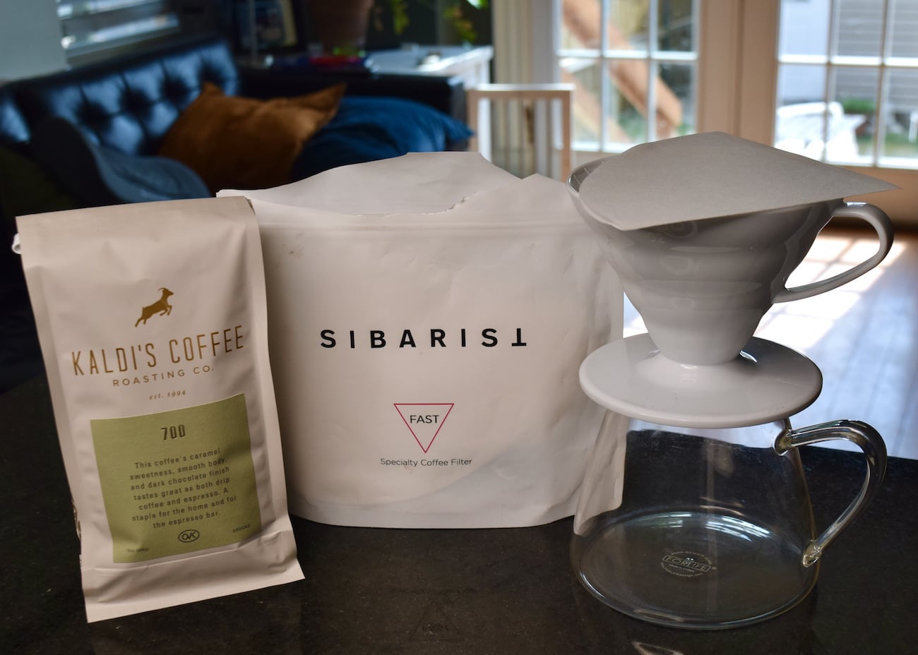 Sibarist Fast filters with a bag of 700 coffee blend and a v60