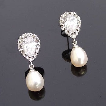 Alisha Freswater Pearl Earrings