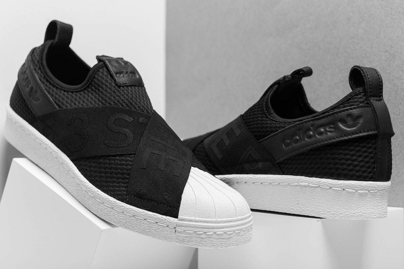 adidas superstar slip on zwart