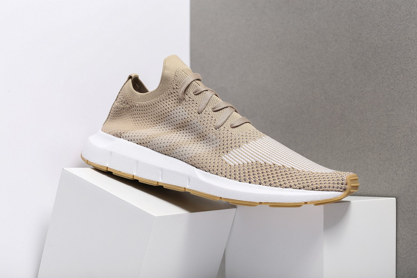 adidas swift run beige