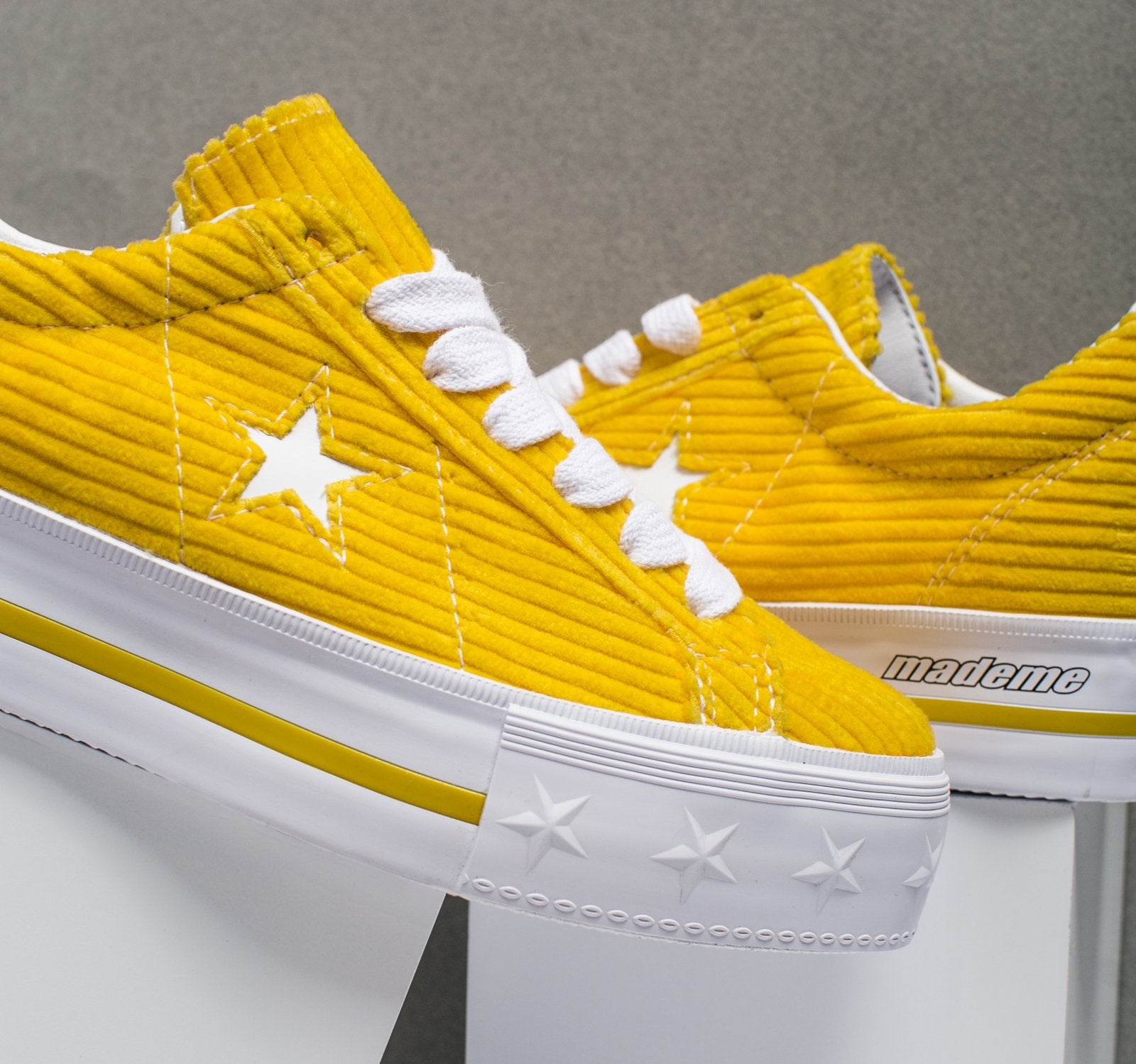 yellow platform converse one star