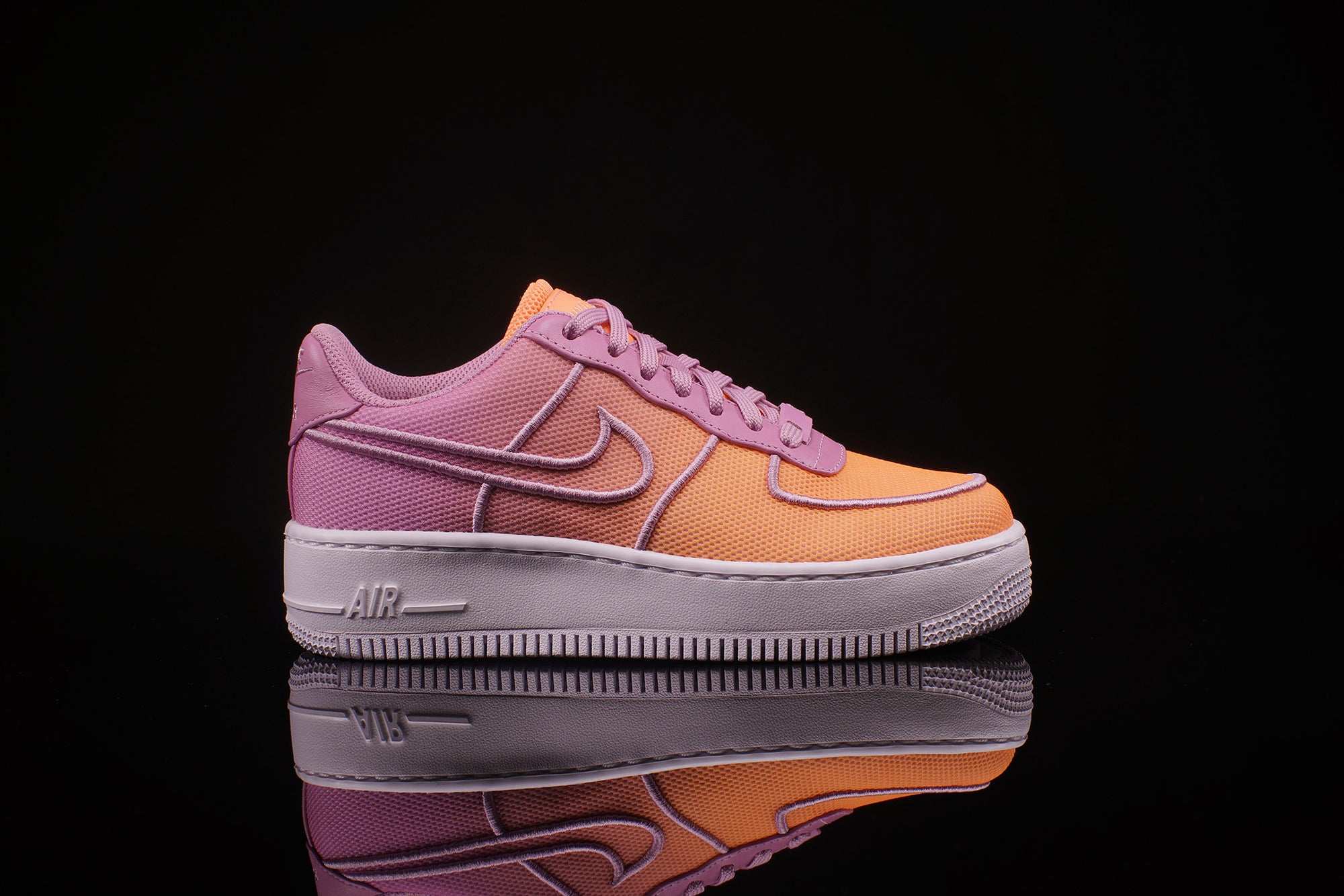 womens low top nike air force 1