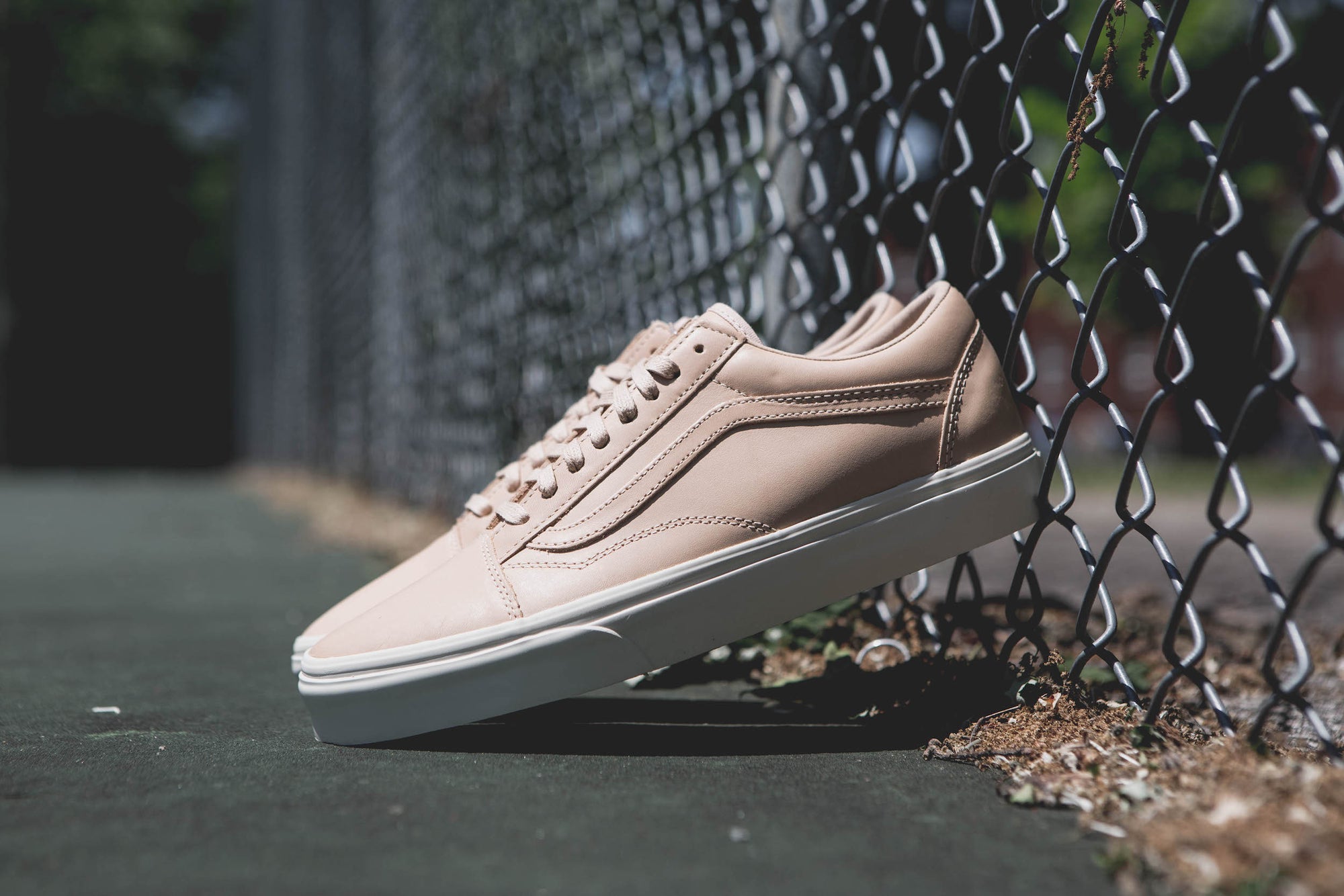 tan vans old skool