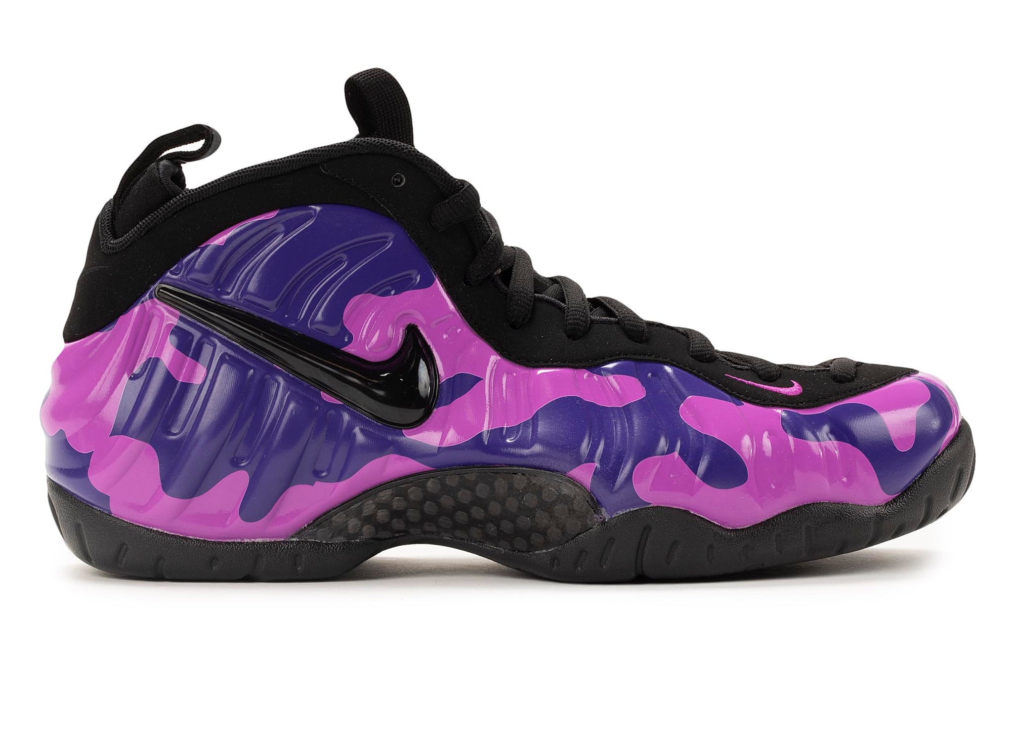 How the Nike Air Foamposite One Chinese New Year