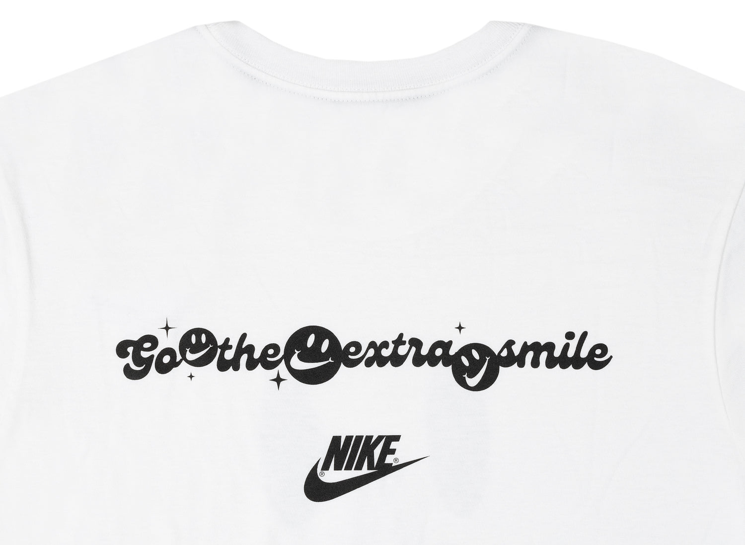 Nike Sportswear Smile S/S Tee – Oneness Boutique