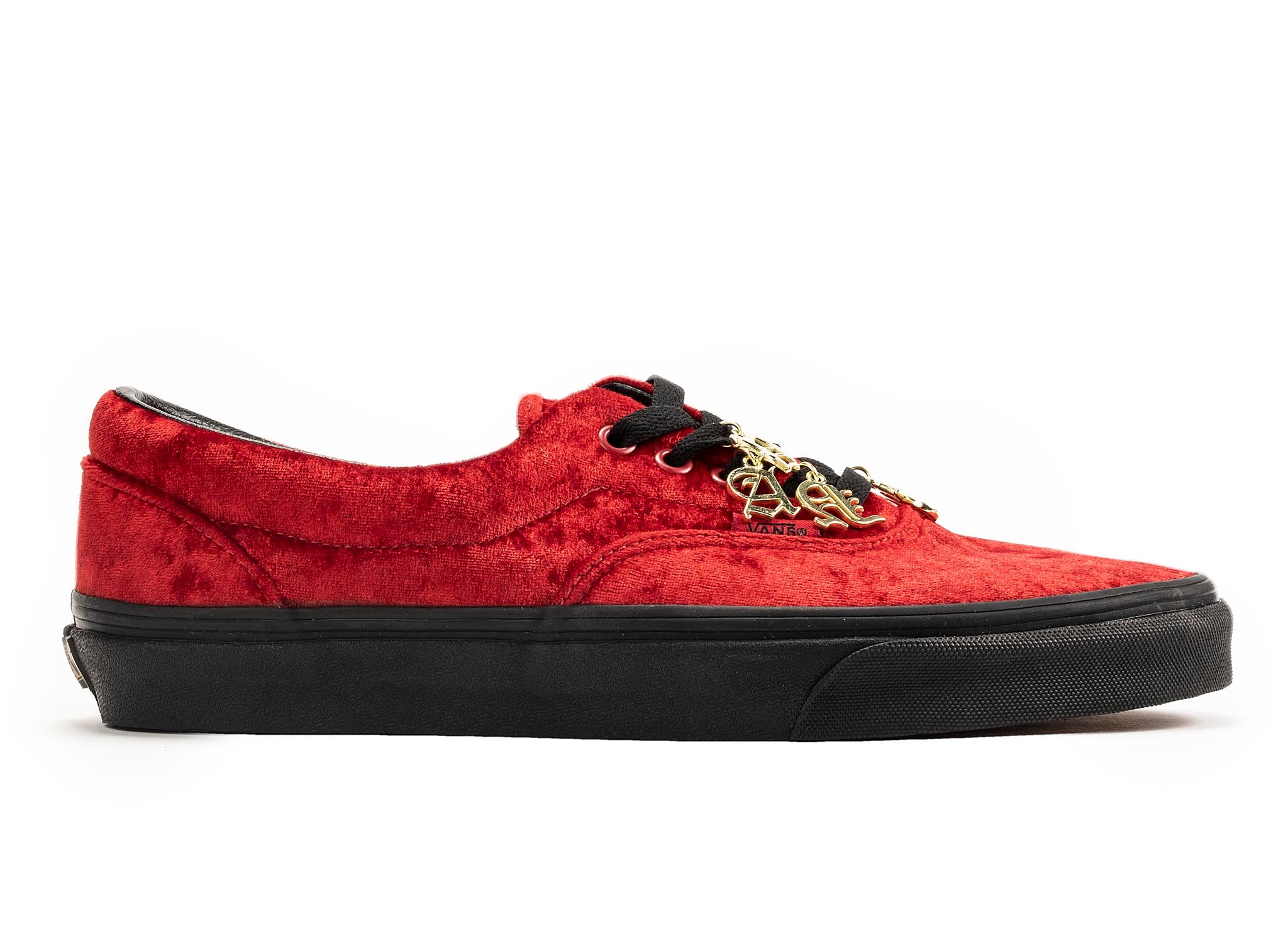 vans id era chili pepper