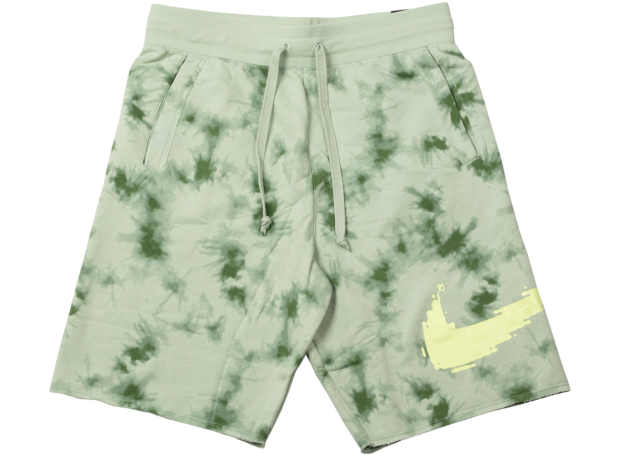 nike sportswear alumni shorts