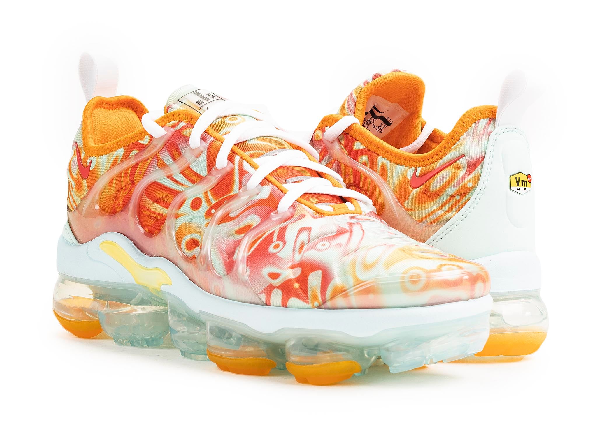 vapormax plus on air qs