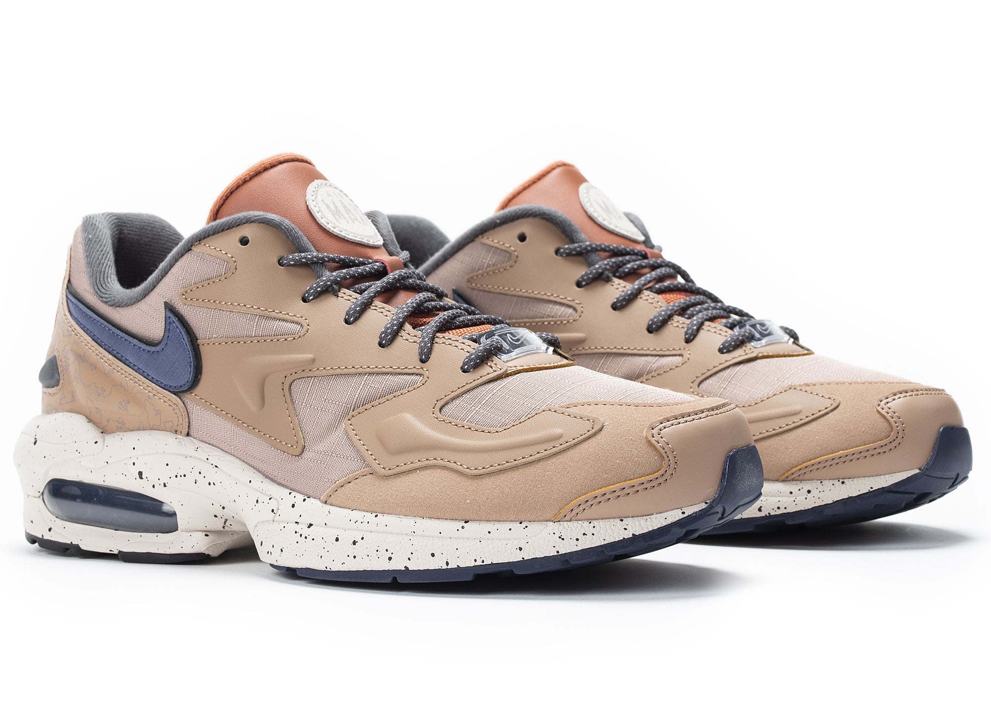 Nike Air Max 2 Light LX - Oneness Boutique