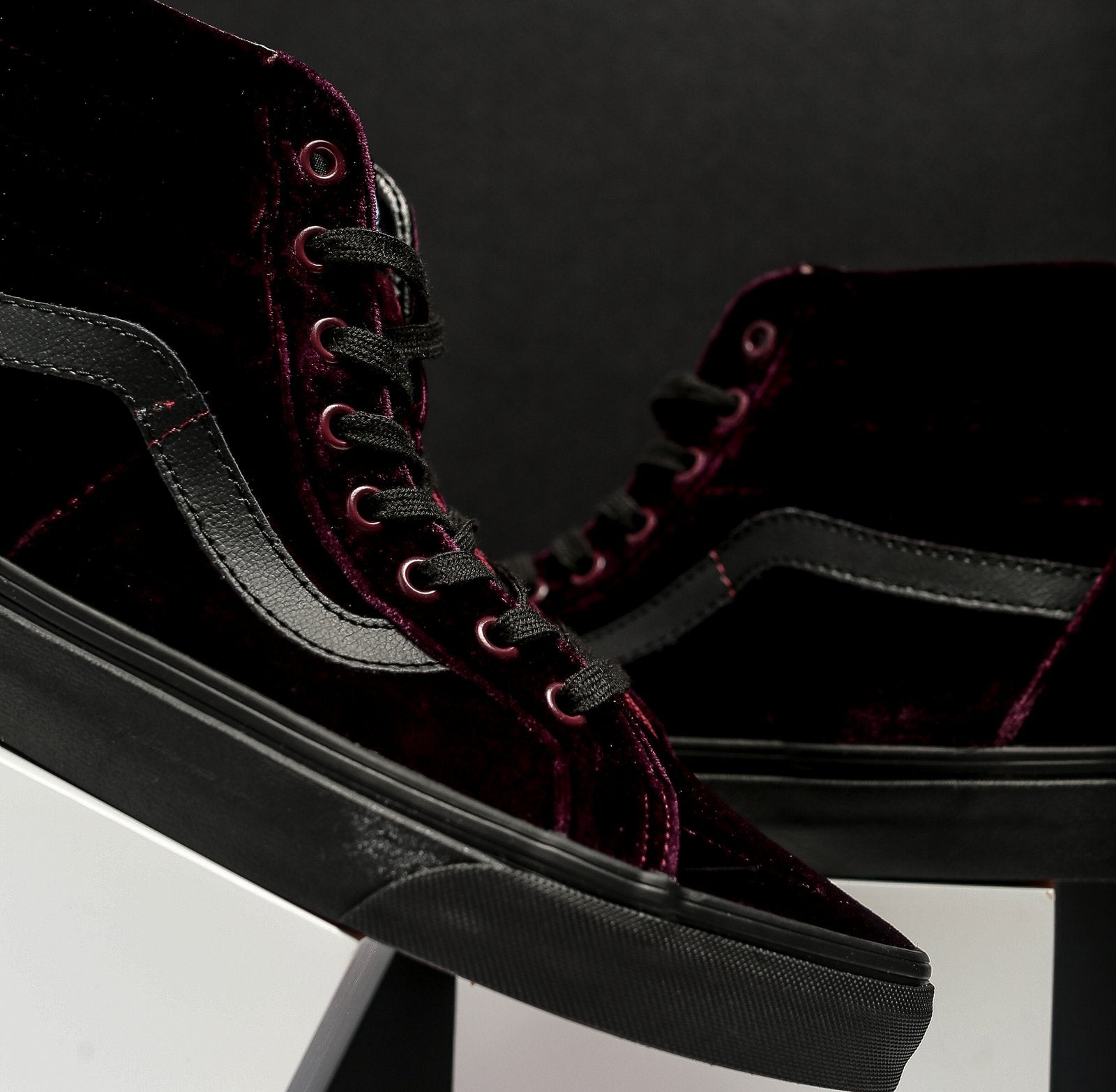 vans sk8 hi reissue velvet