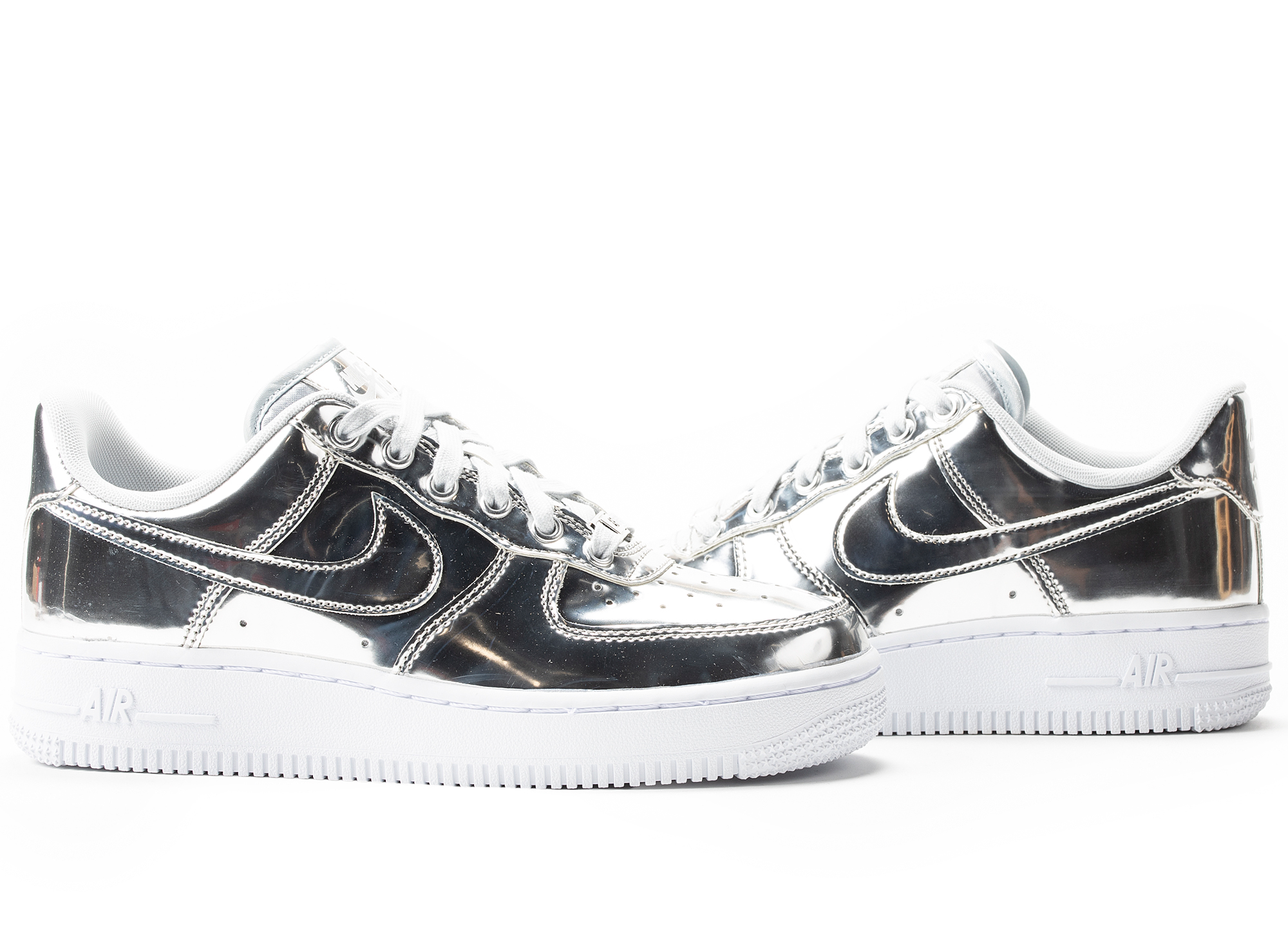 nike silver metallic shoes