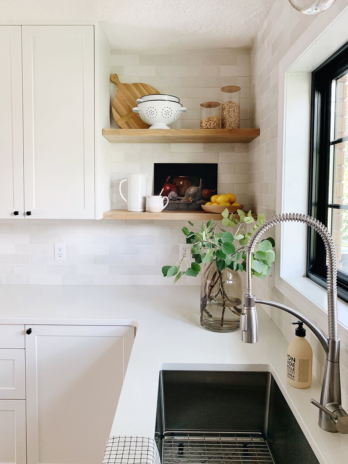 Beautiful and Functional Kitchen with Chris Loves Julia's Cove Shaker ...