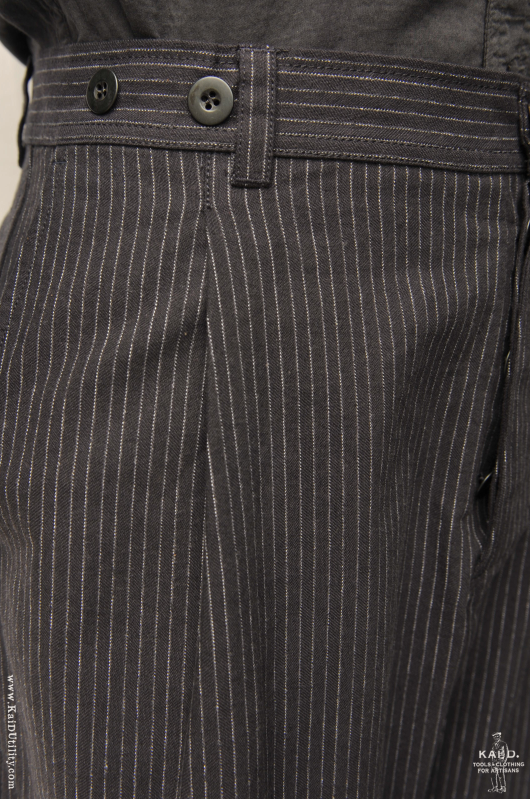 Kai D Utility — Cotton Full Cut Trousers - Black Pinstripe - 32, 34