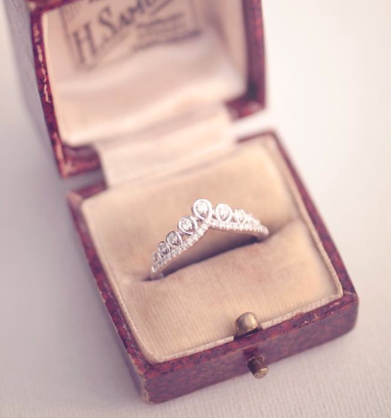 Emmy_London_H_Samuel_Vintage_Box_Engagement_Ring_Tiara