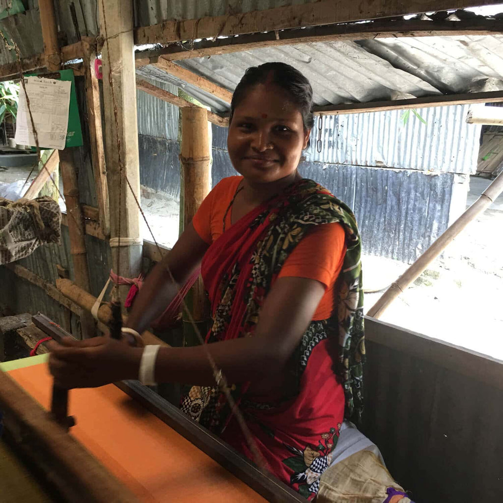 Metier a tisser, Bangladesh. Hand loom Bangladesh.