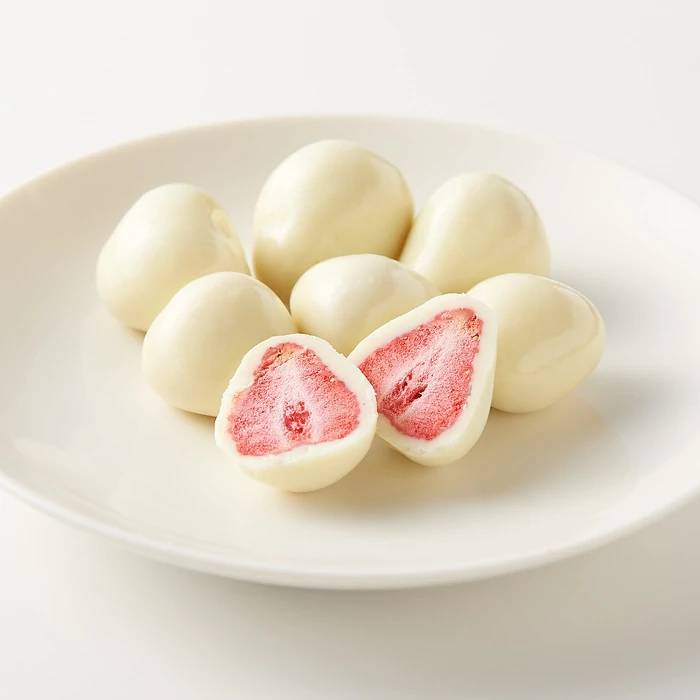 White Chocolate Dipped Strawberries