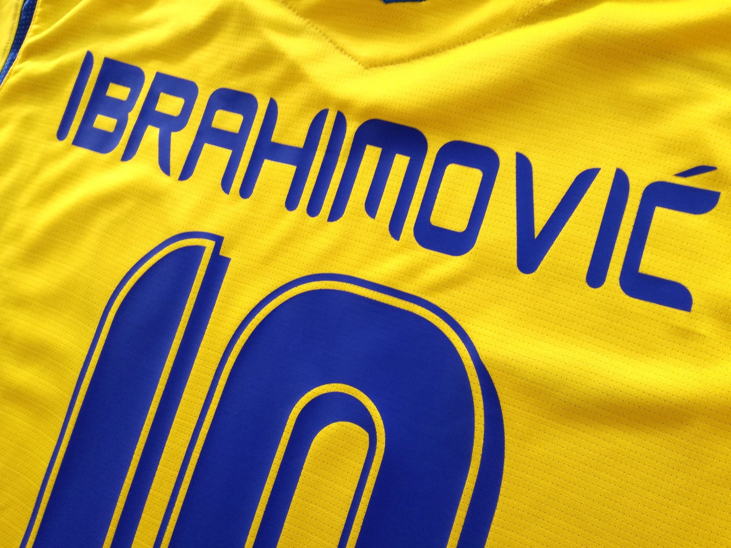 2005/06 Sweden Home Football Shirt IbrahimoviÄ (XL)