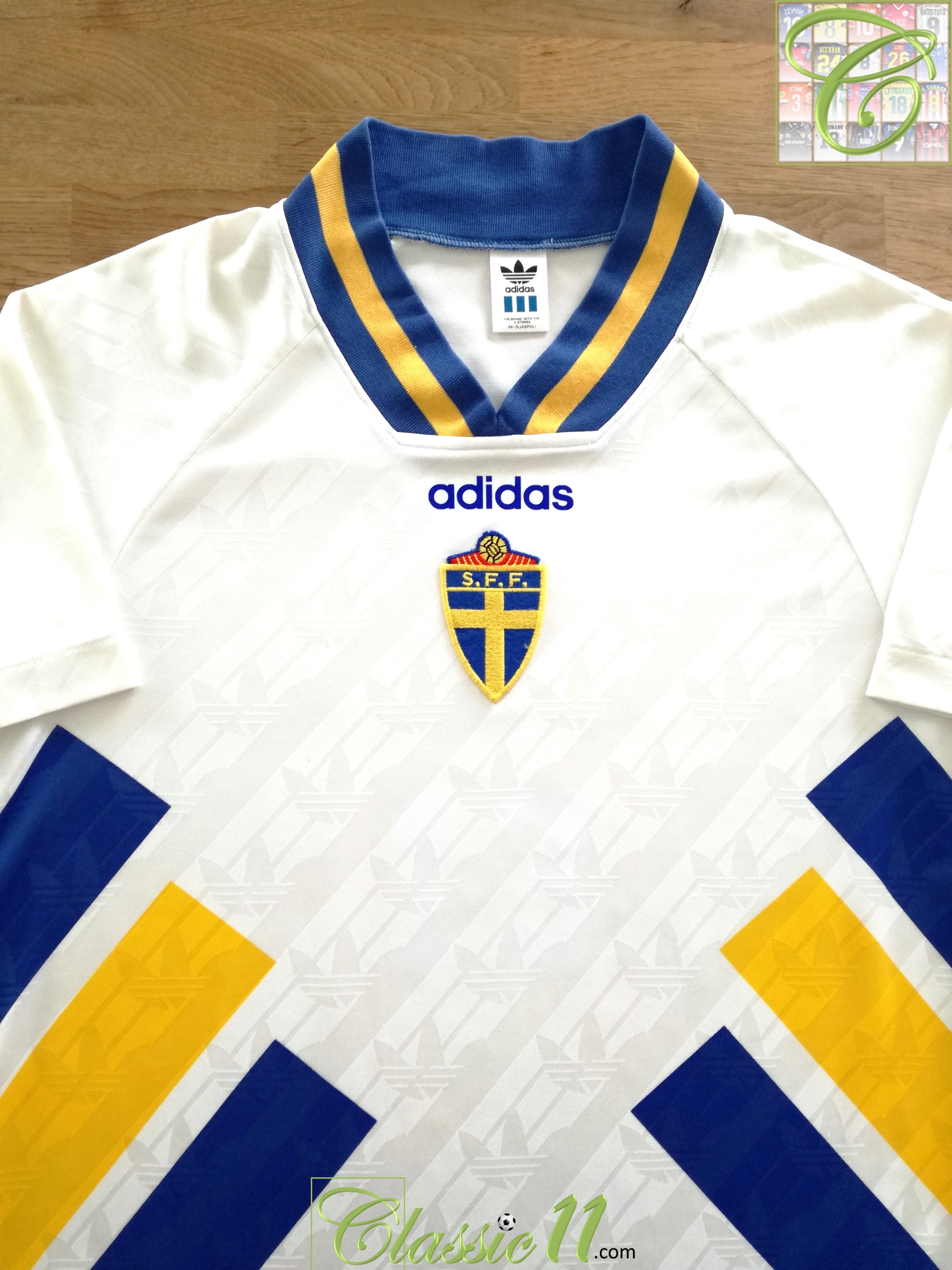 1994/95 Sweden Away Football Shirt (M)