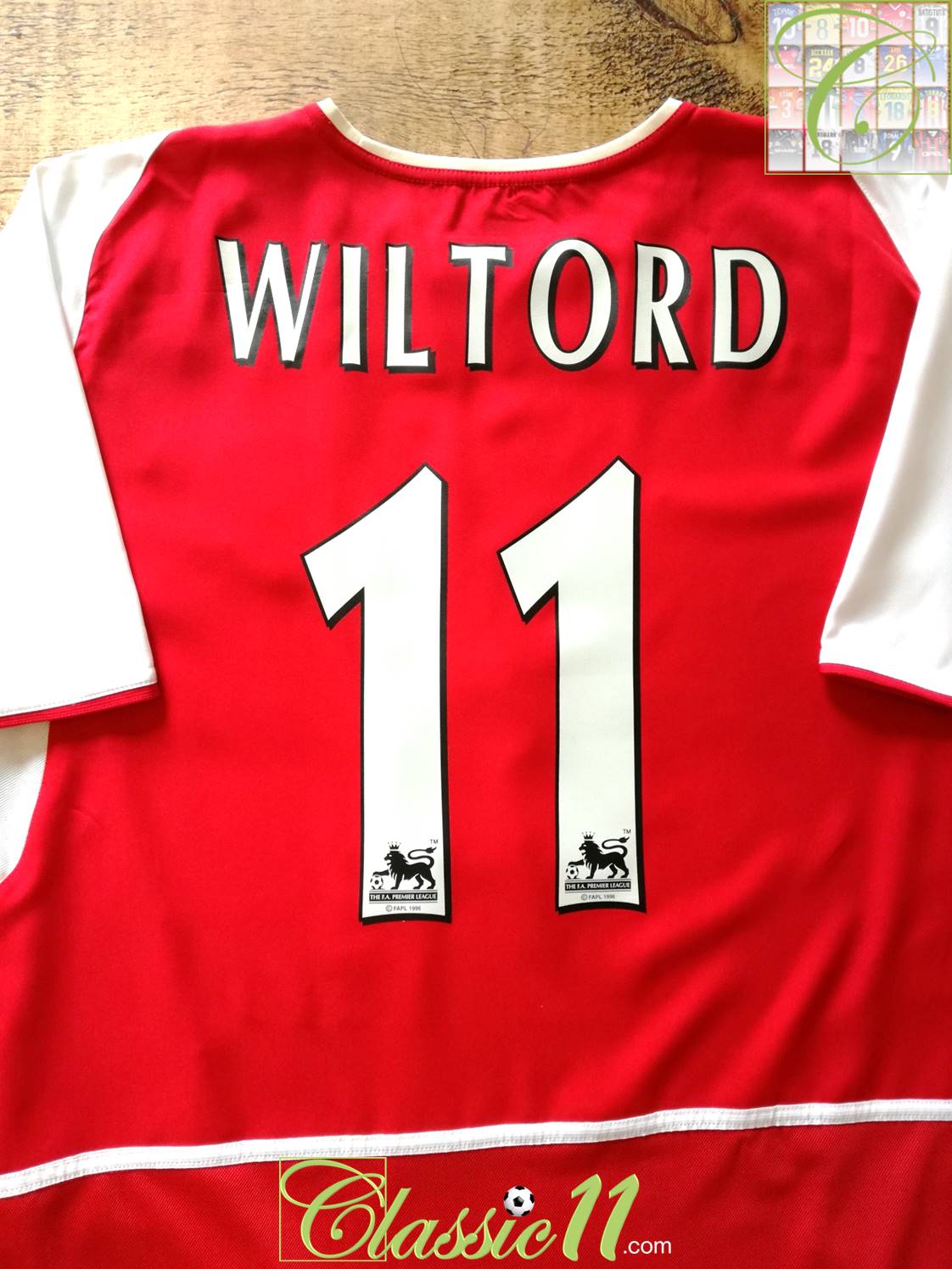 2002/03 Arsenal Home Premier League Football Shirt Wiltord #11 (M)