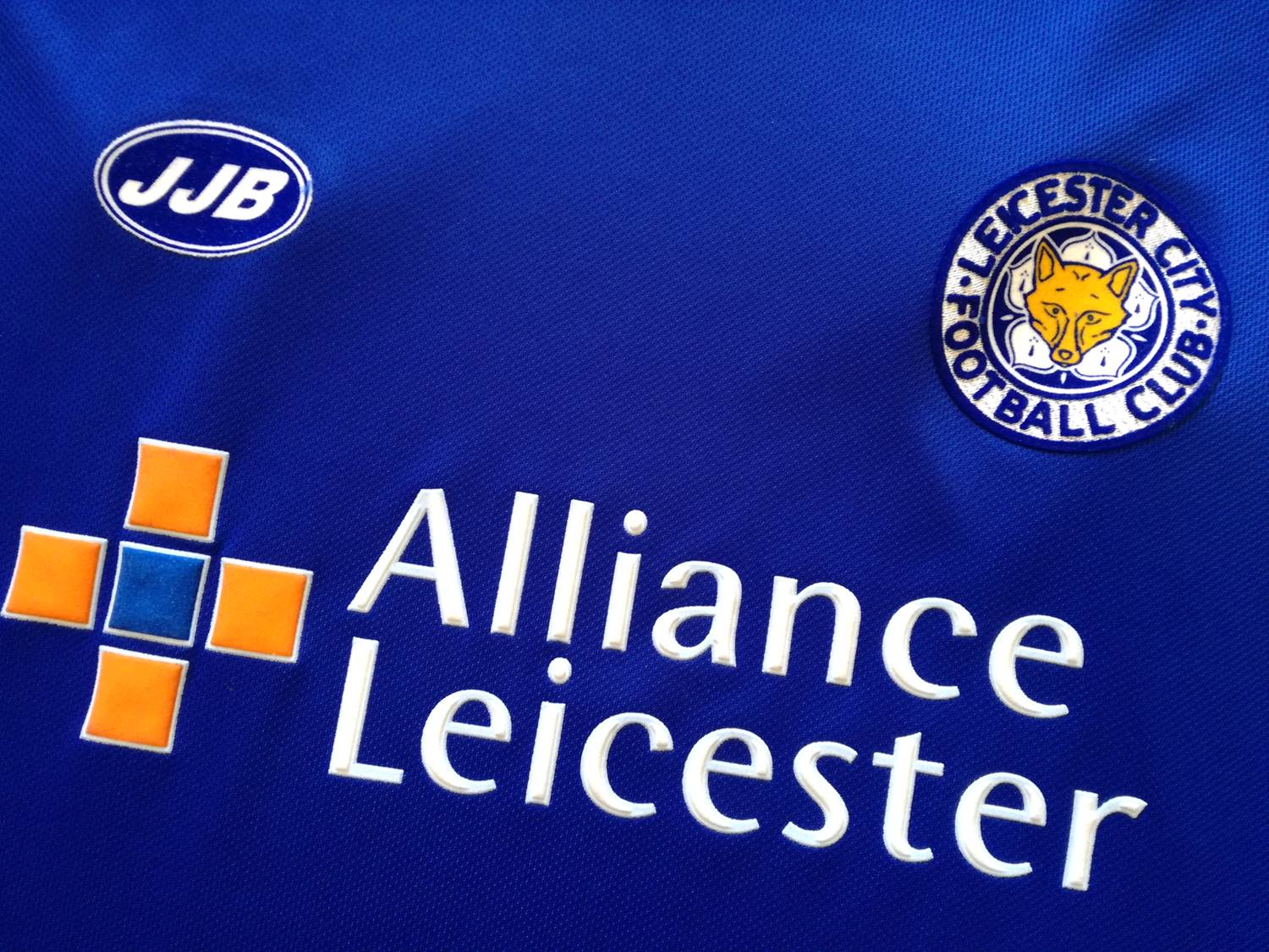 2005/06 Leicester City Home Football Shirt. (B)