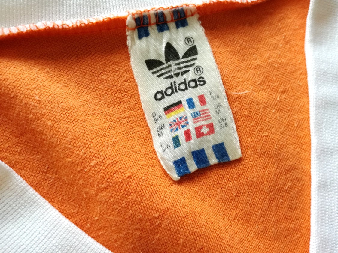 1985/86 Netherlands Home Football Shirt. (M)