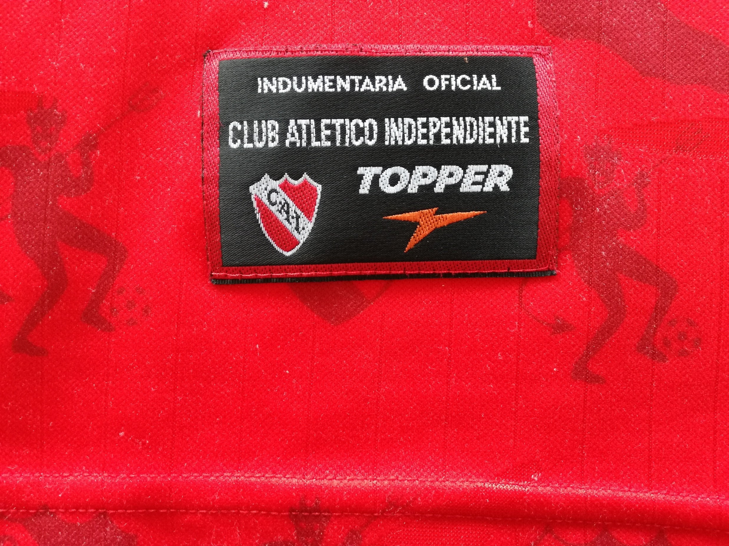 1998 Independiente Home Football Shirt. (S)