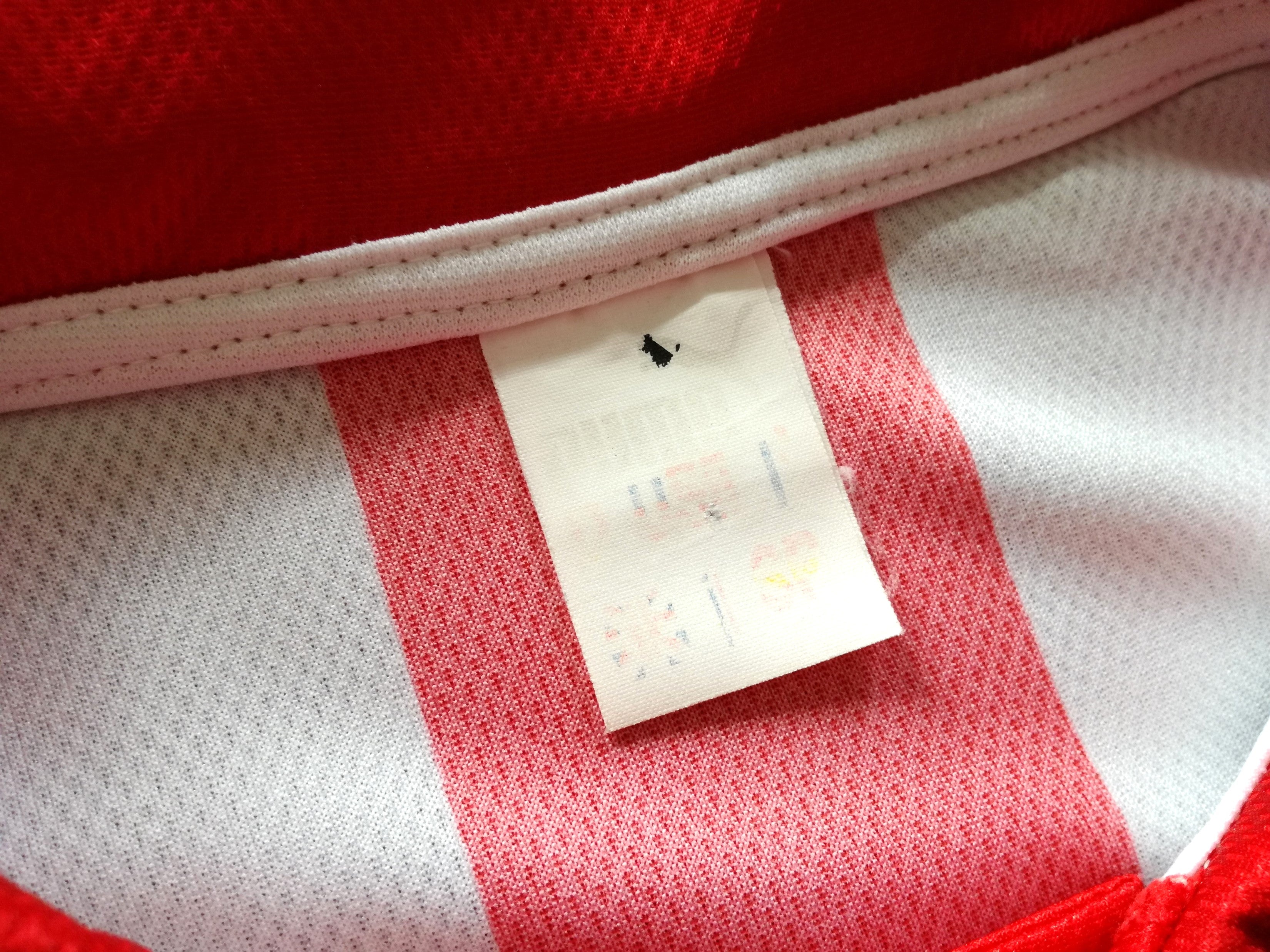 1997/98 AtlÃ©tico Madrid Special Edition Football Shirt Kiko #19 (M)