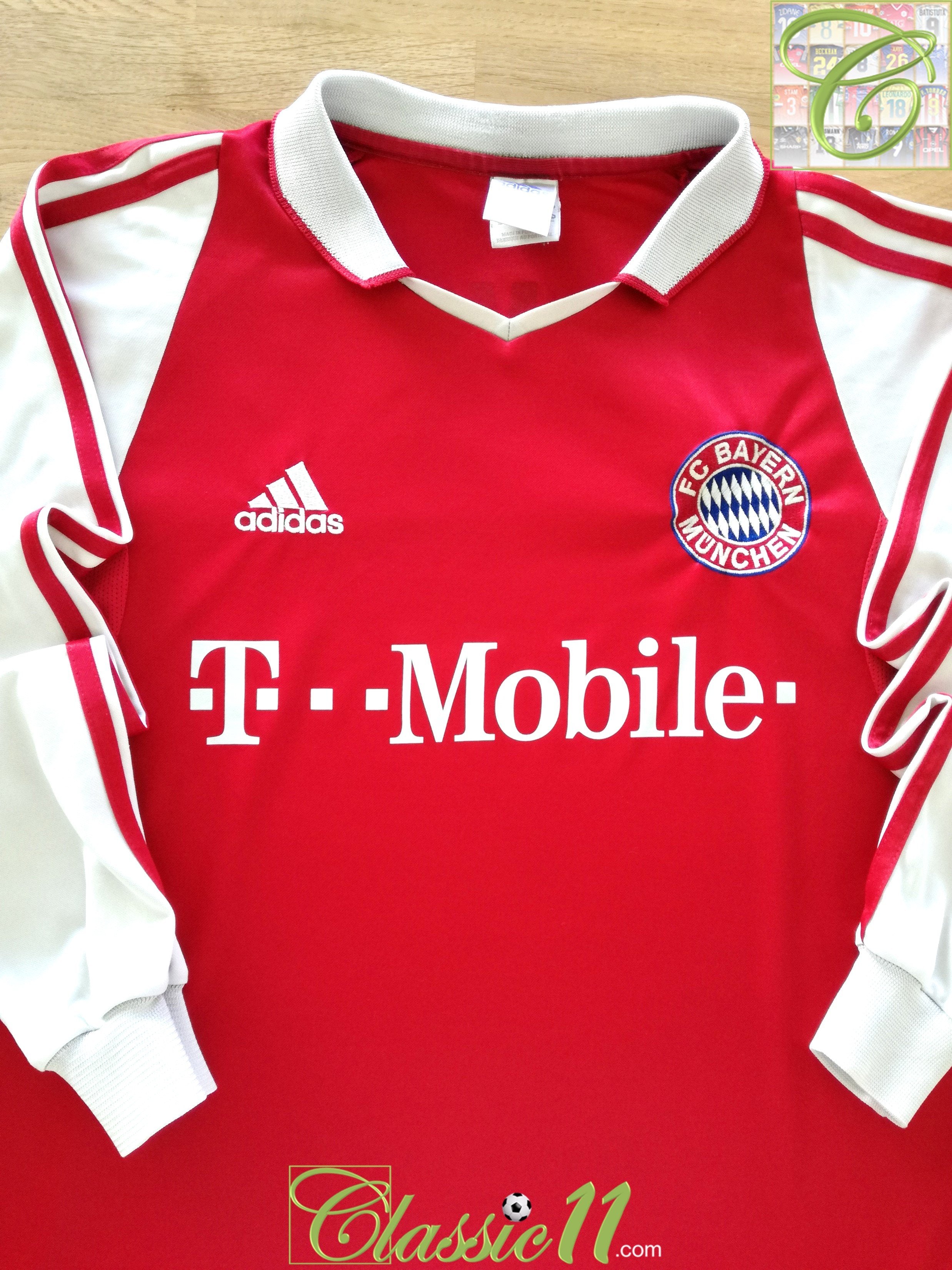 2003/04 Bayern Munich Home Football Shirt. (M)