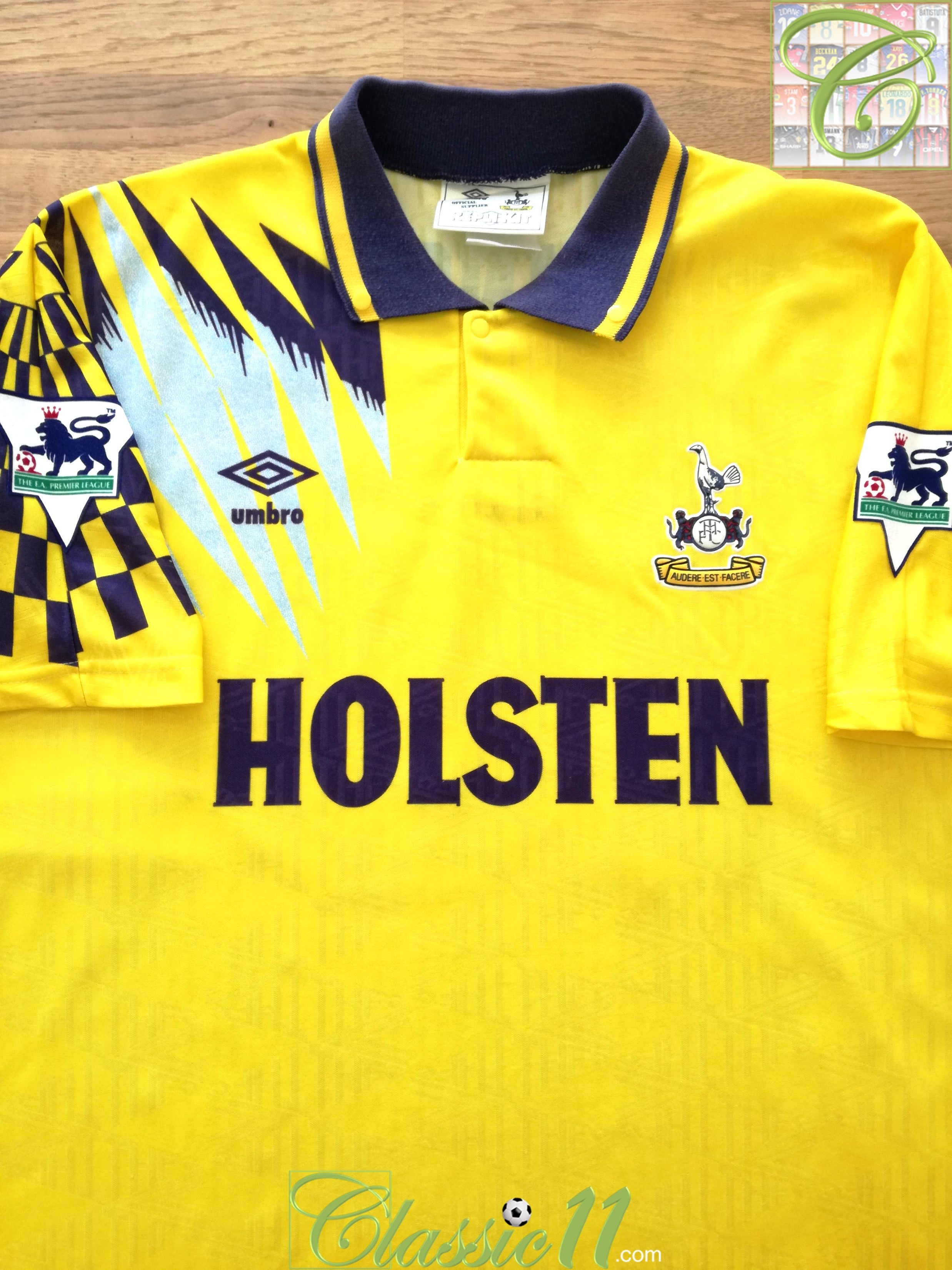 1992/93 Tottenham Away Premier League Football Shirt Sheringham #10 (L)