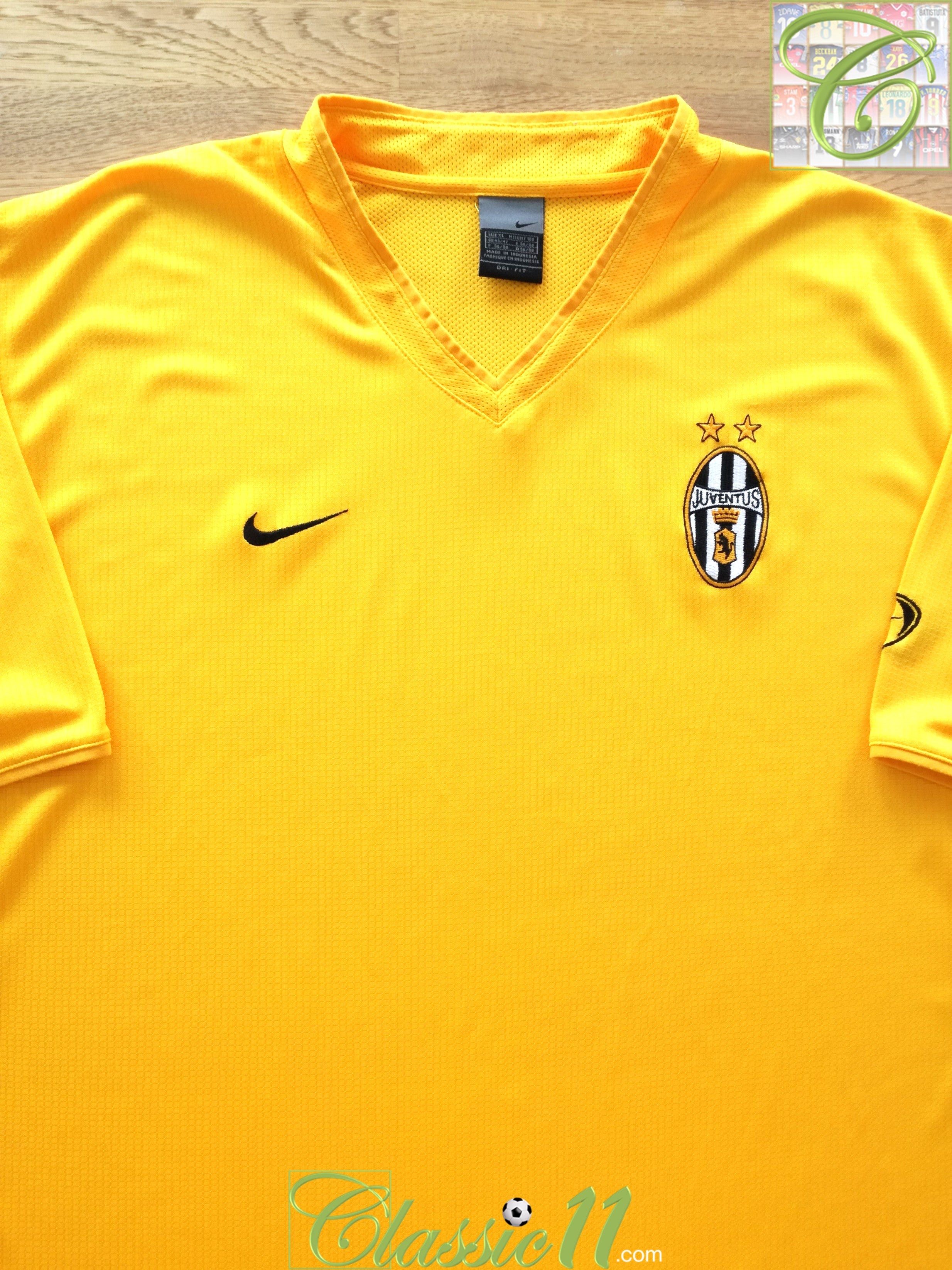 2003/04 Juventus Football Training Shirt (XL)