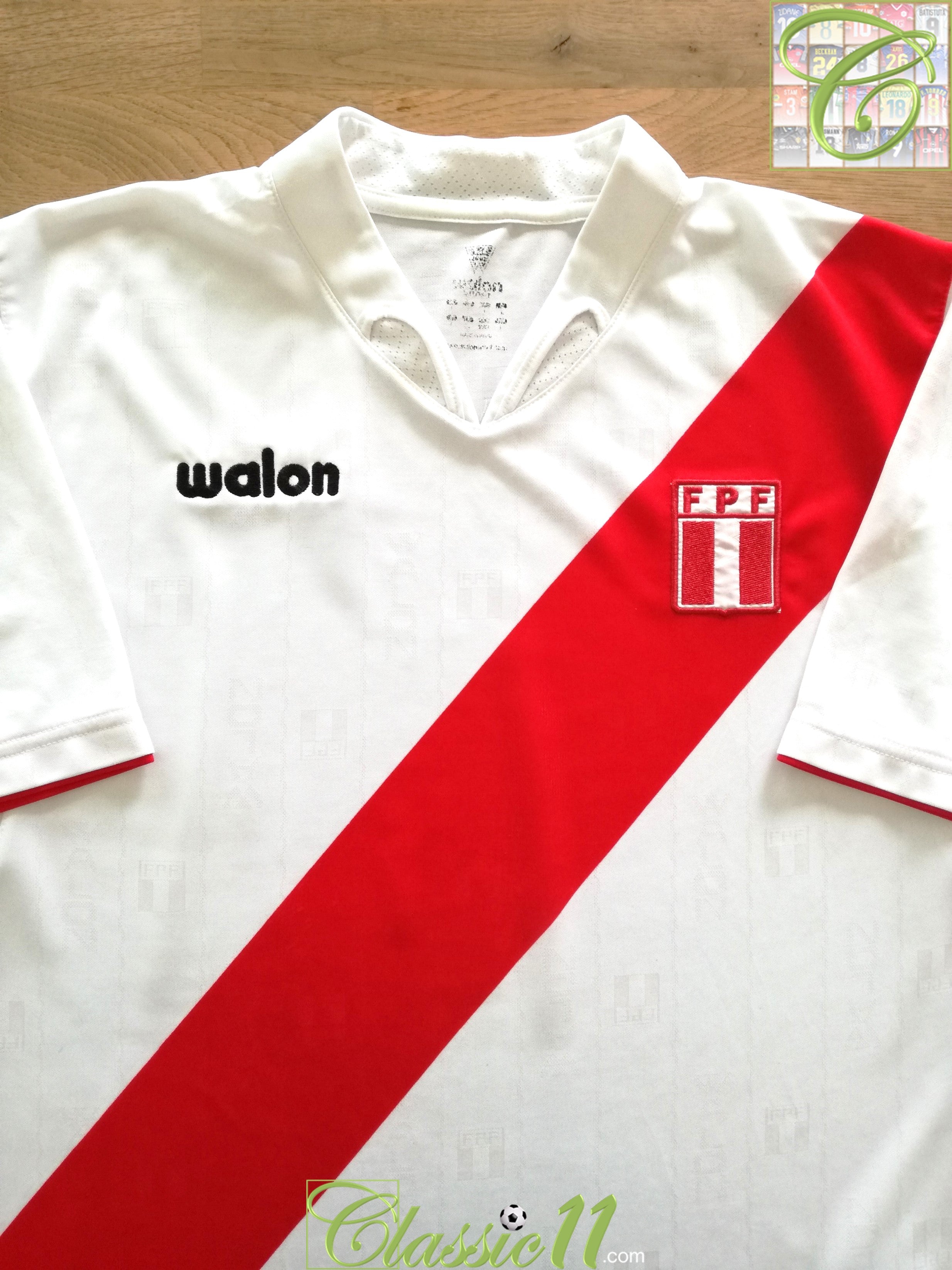 2004 Peru Home Football Shirt (M)