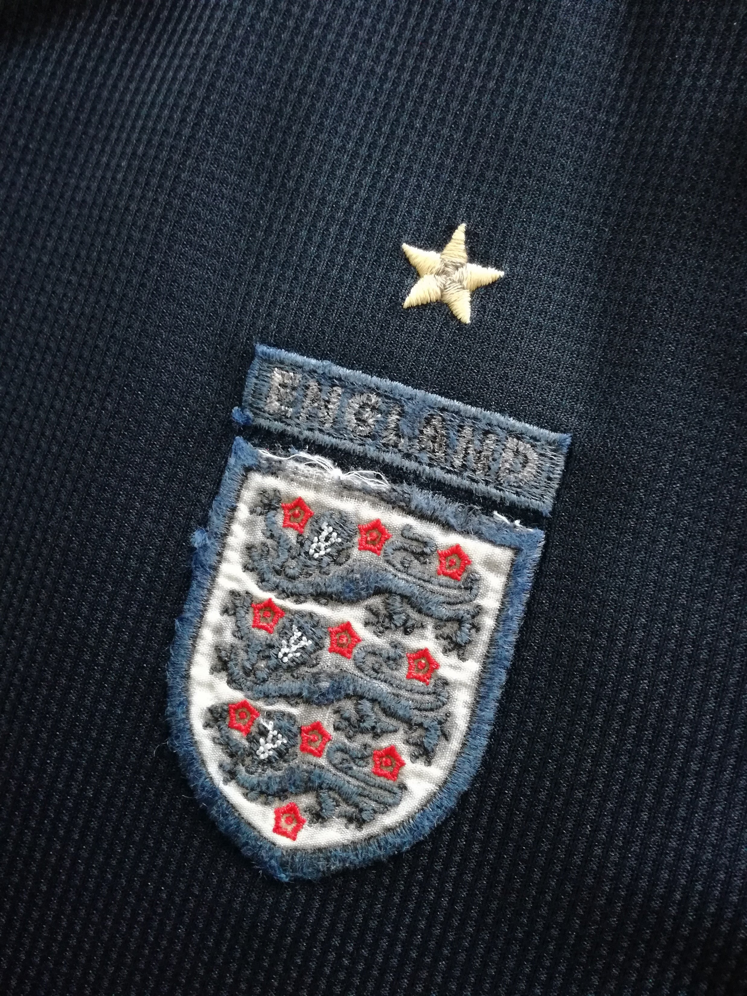 2004 England Football Training Shirt (L)