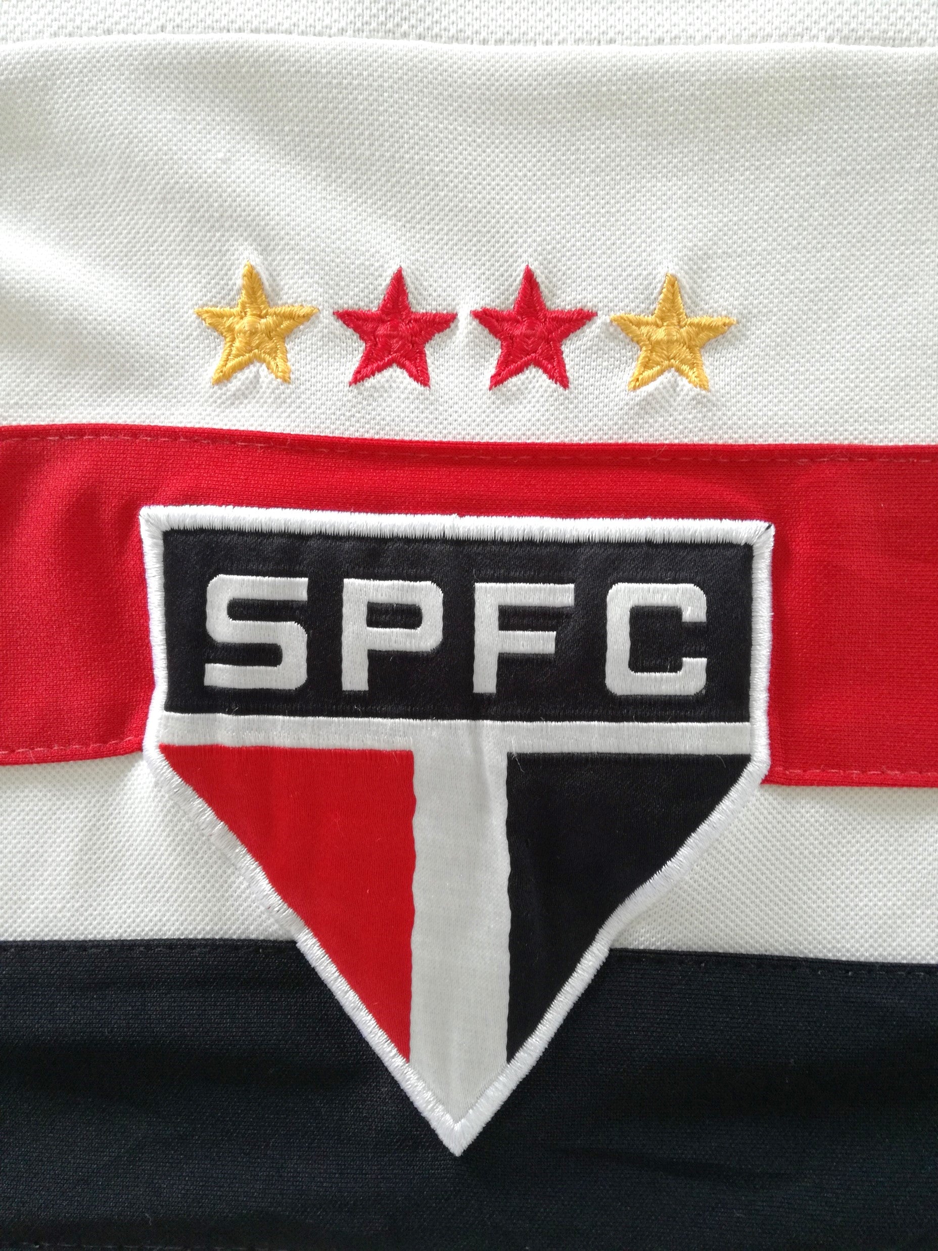 2005 Sao Paulo Home 'Club World Cup' Football Shirt. (M)