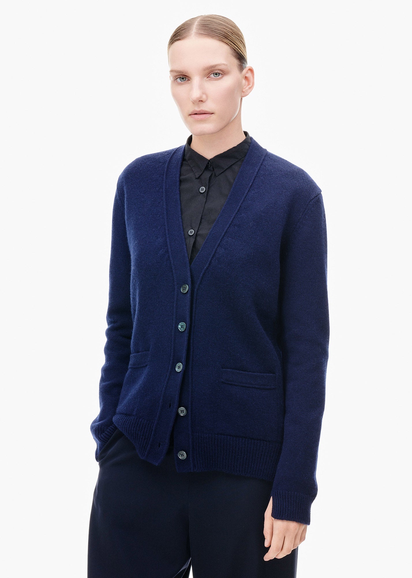 TIINA the STORE V-Neck Cashmere Cardigan Navy | Tiina The Store