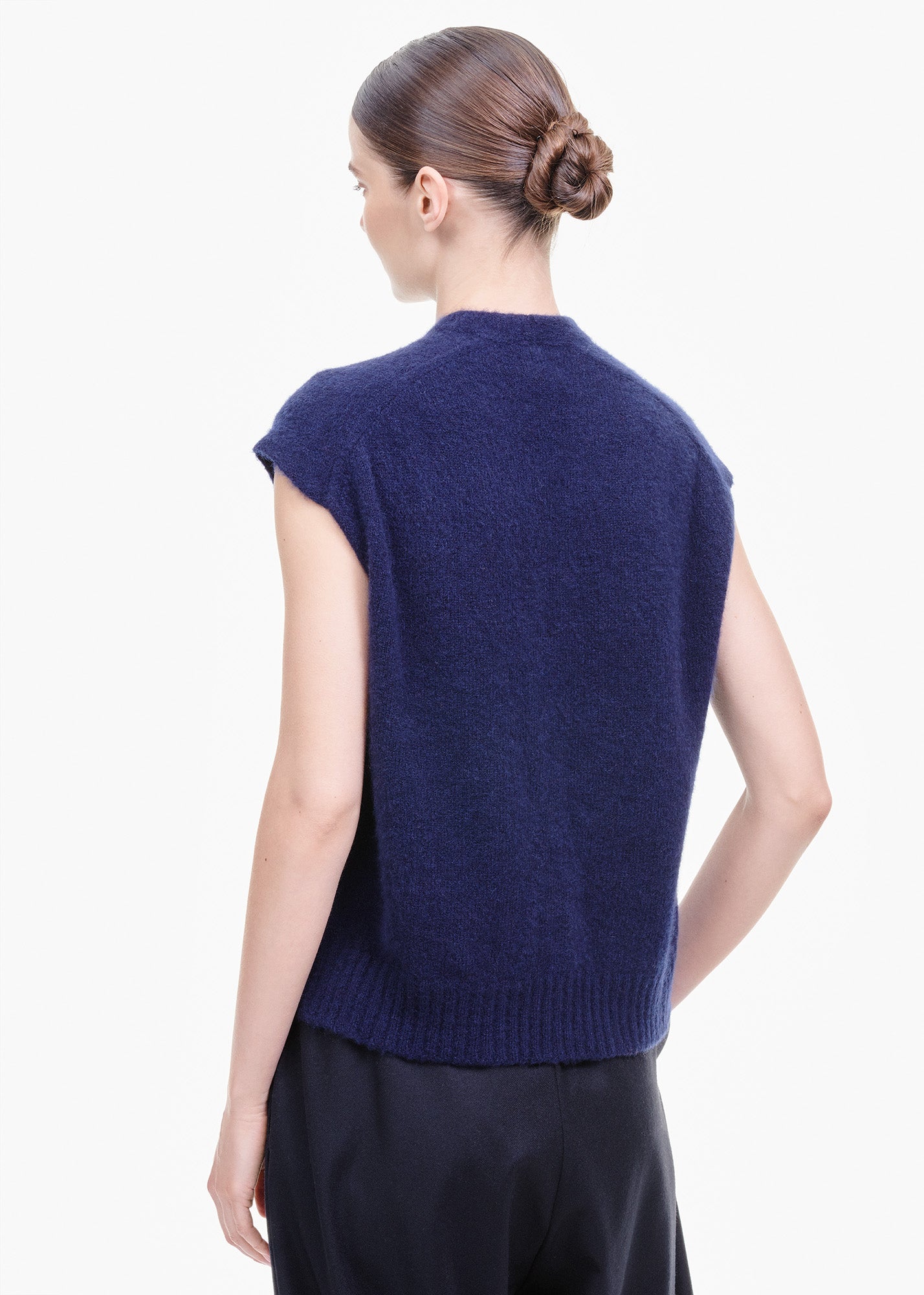 Brushed Cashmere/ Silk Cardigan Vest Navy