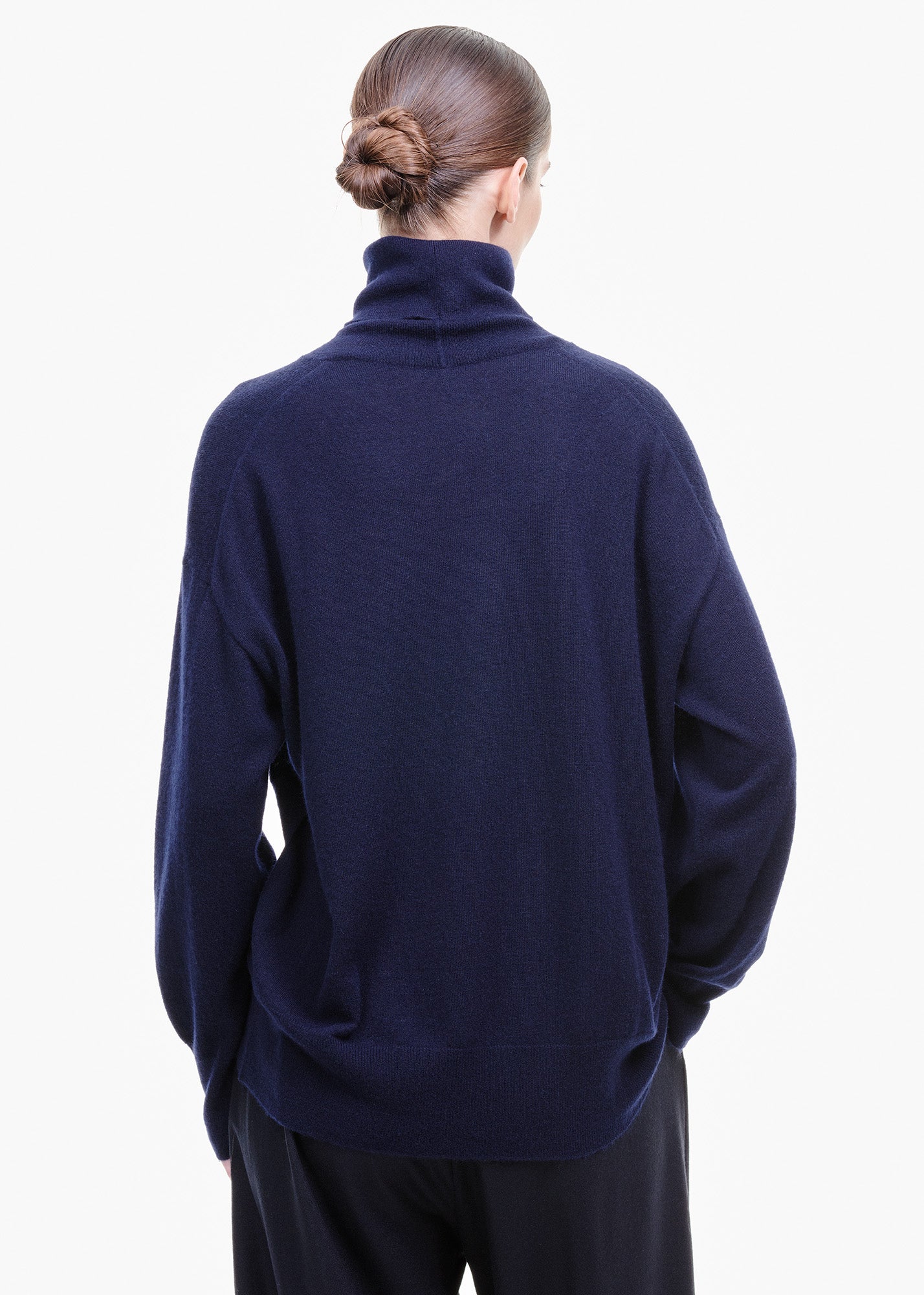 Cashmere/ Silk Turtleneck Sweater Navy