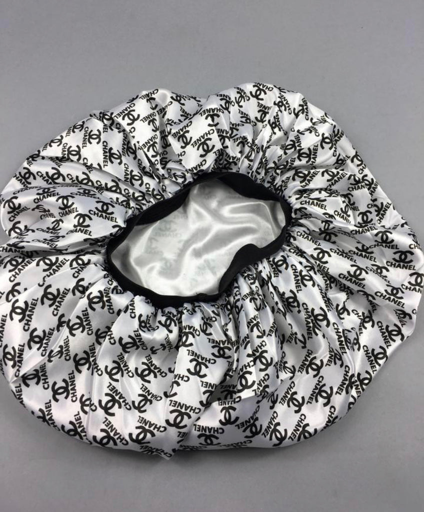 Black & White CC Bonnet | Red Fortune