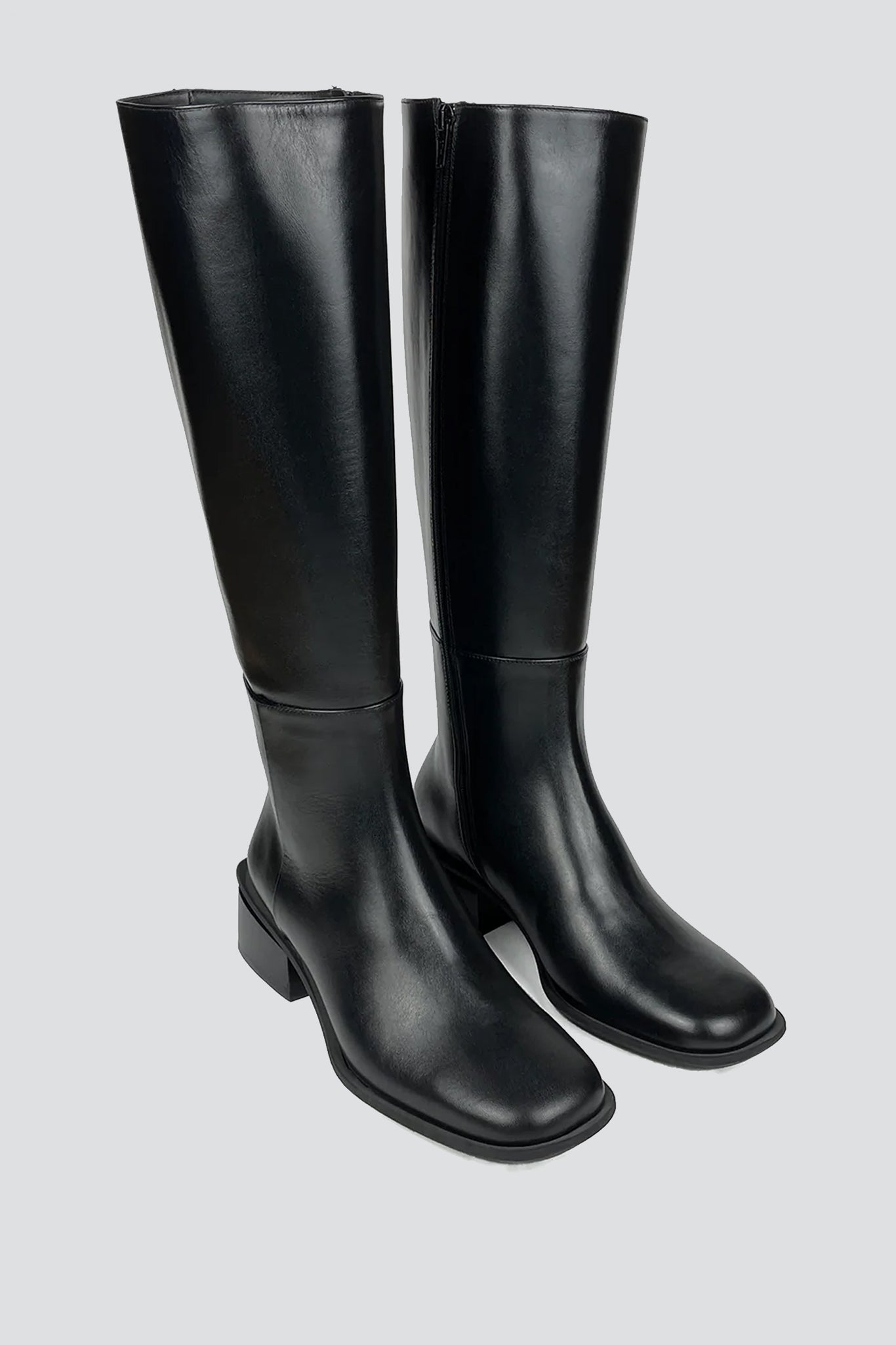 Black Tubo Boot