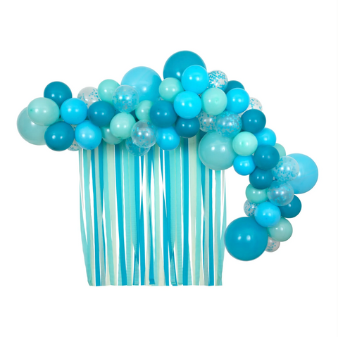 Blue Crepe Paper Streamers (5pk) – TANTRUM