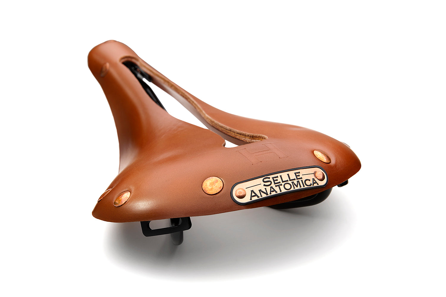 tan leather bike seat