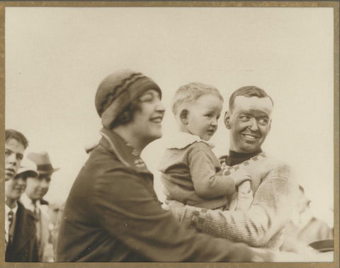 Tommy Milton and his wife and child after winning the Indy 500