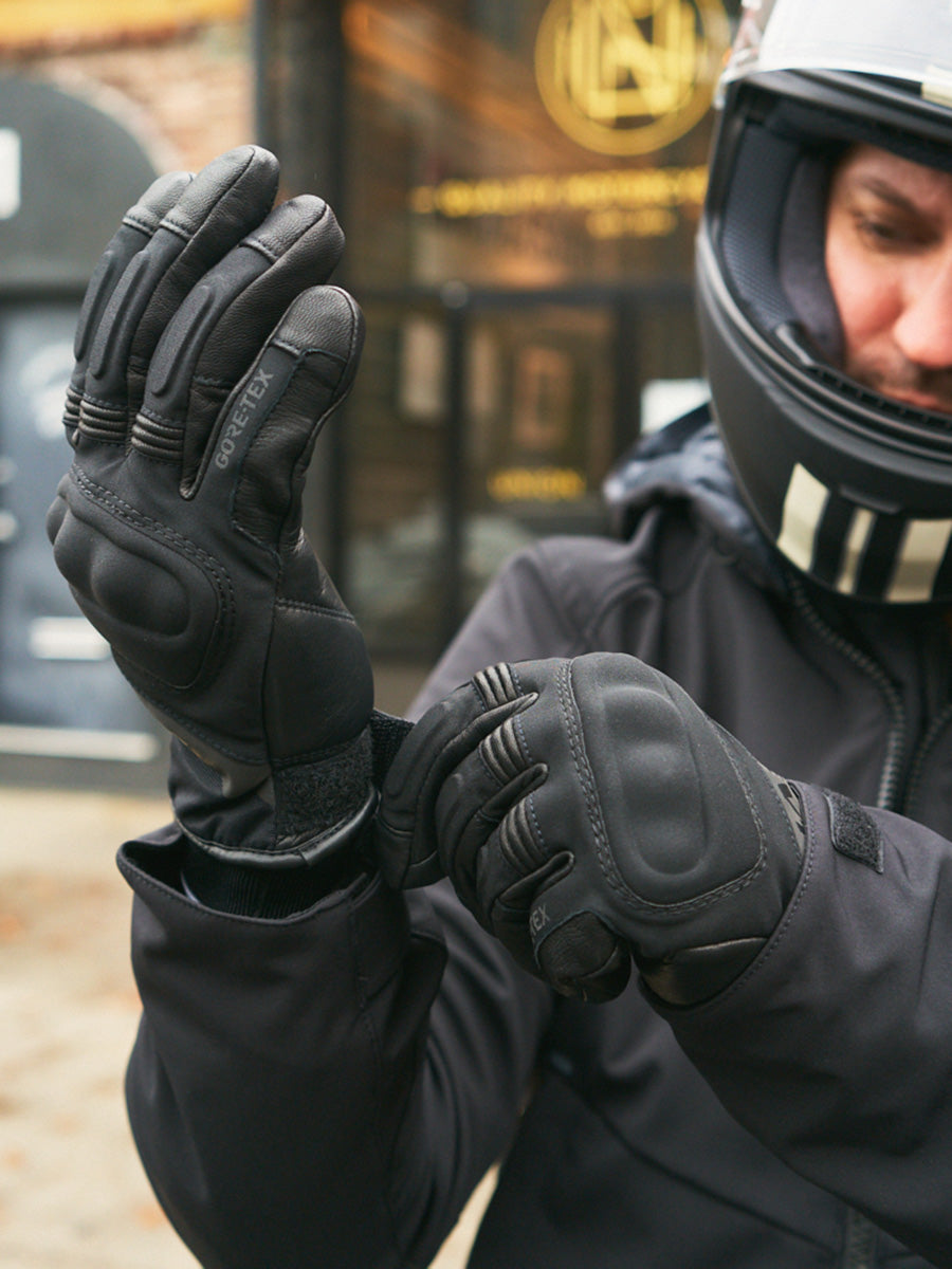REVIT Kryptonite 2 GTX Gloves – Union Garage