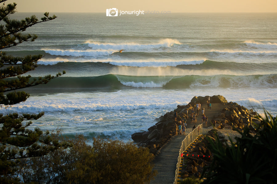 Cyclone Gita produces big surf on the Gold Coast - Kirra Beach