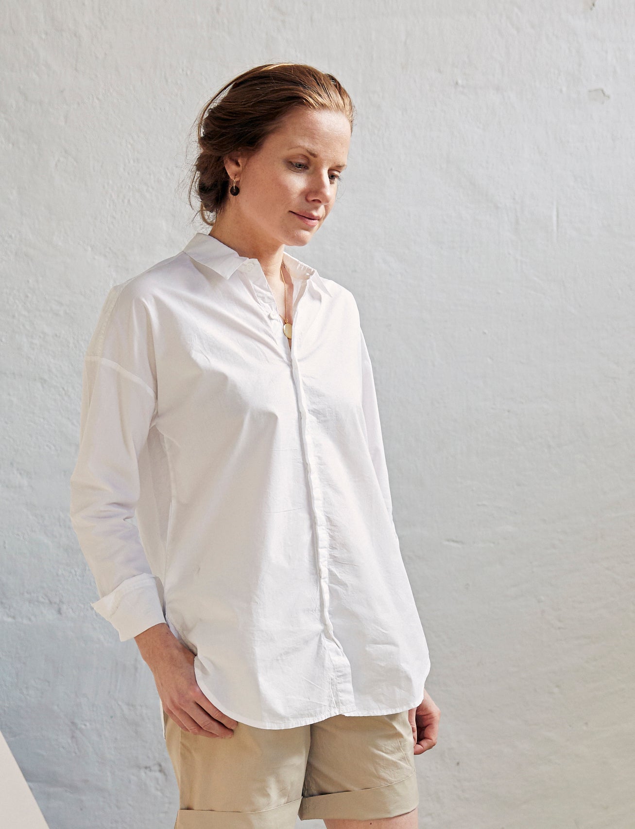 bassin Stille minus Aiayu "Shirt Essential Poplin" White – Vårbutikk