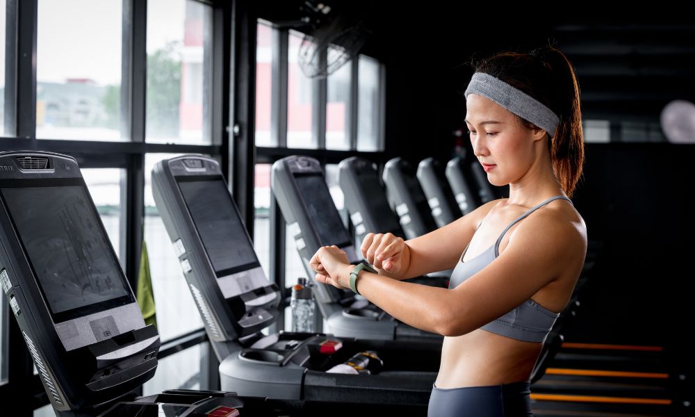 Top Reasons To Wear a Headband While Working Out