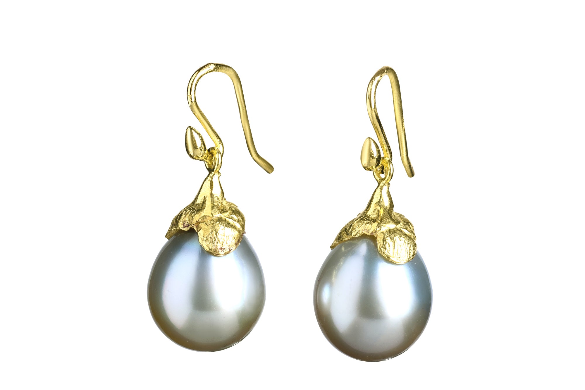 Kathleen Turner Silver Tahitian Pearl Earrings