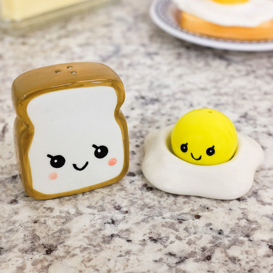 Two Peas in a Pod Ceramic Salt & Pepper Shakers (Set of 4)