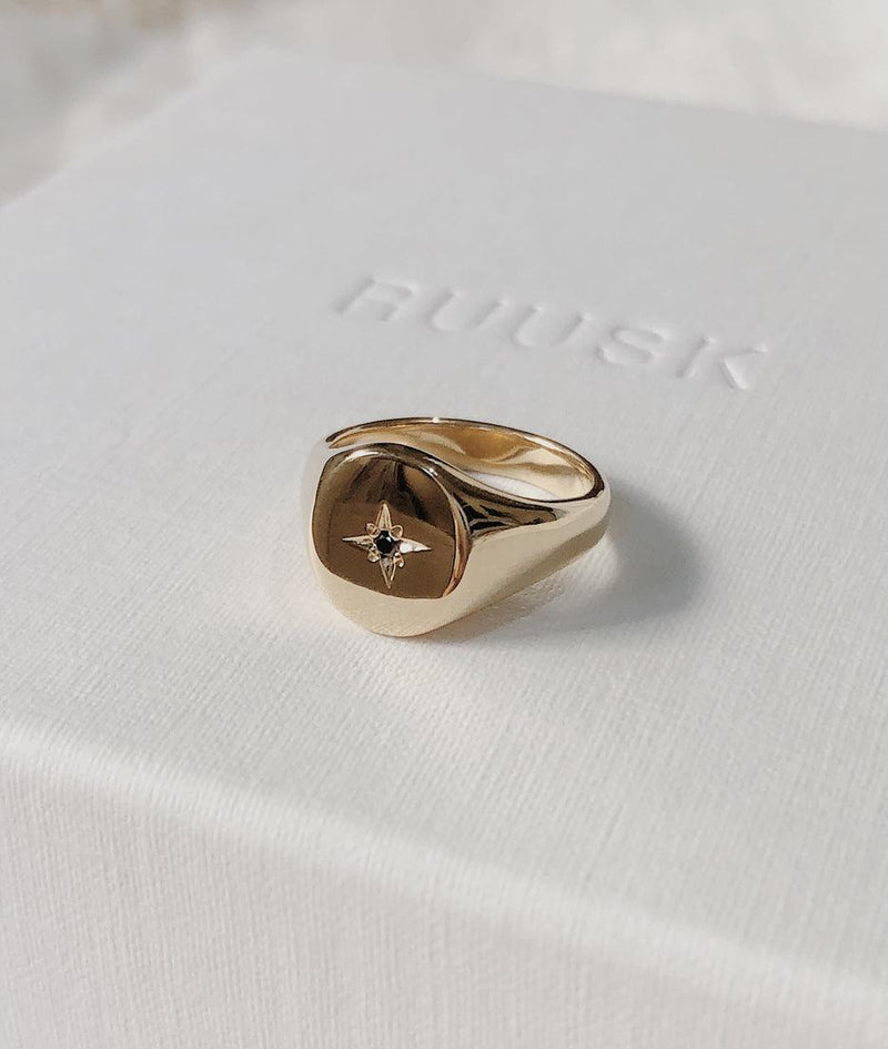 Star-set womens signet ring | RUUSK 